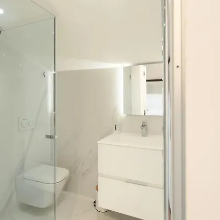 아파트 #11 Alex Terrace Parking Ac 2 Bdr 5mins To Sea *