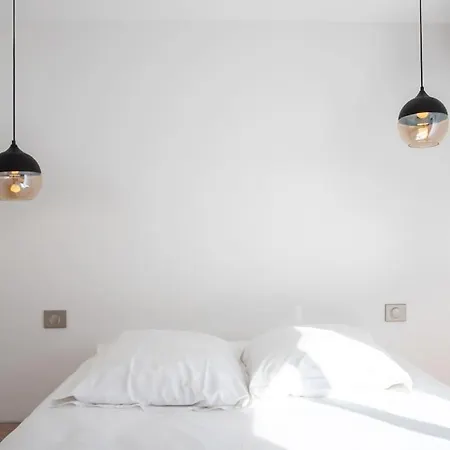 #11 Alex Terrace Parking Ac 2 Bdr 5mins To Sea 아파트