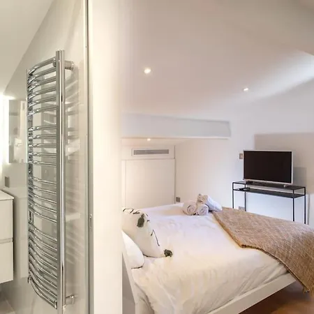 아파트 #11 Alex Terrace Parking Ac 2 Bdr 5mins To Sea 쎙-쟝-꺞-페하