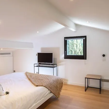 아파트 #11 Alex Terrace Parking Ac 2 Bdr 5mins To Sea 쎙-쟝-꺞-페하